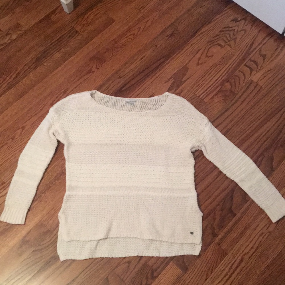 American Eagle Cream Sweater NWOT
